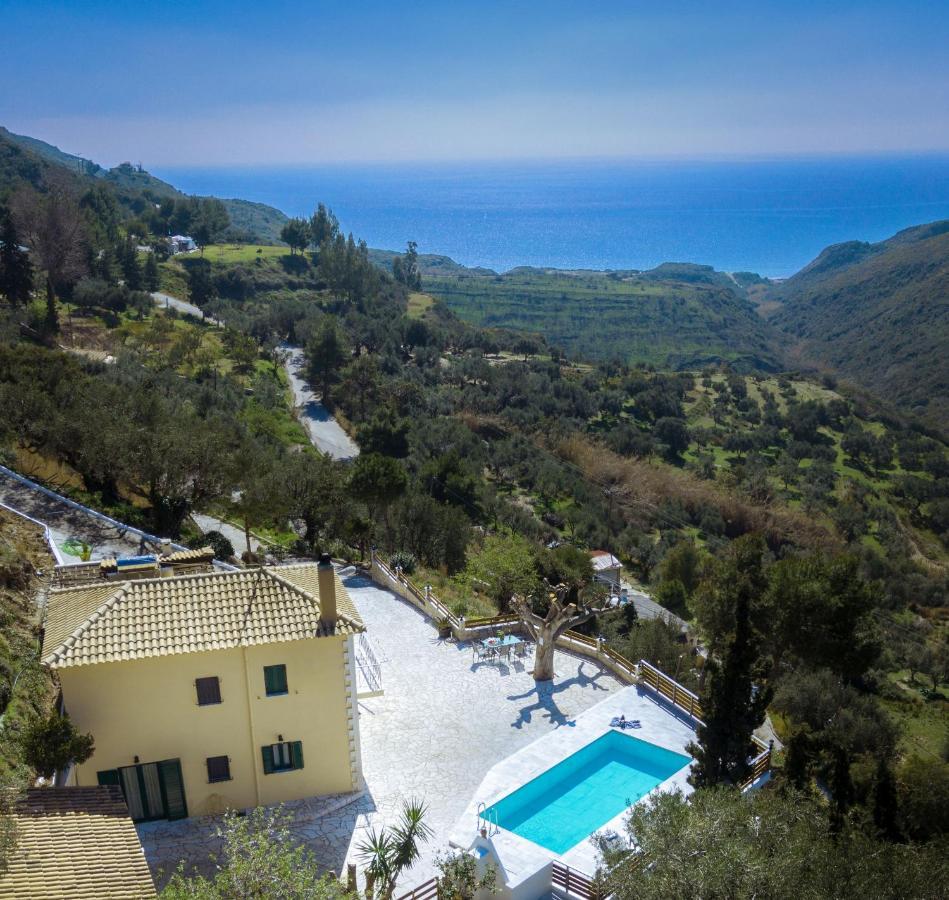 Villa Kanalos - Private Pool & Stunning Views, By Zantewize Kalamákion Екстериор снимка