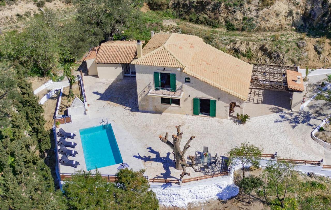 Villa Kanalos - Private Pool & Stunning Views, By Zantewize Kalamákion Екстериор снимка